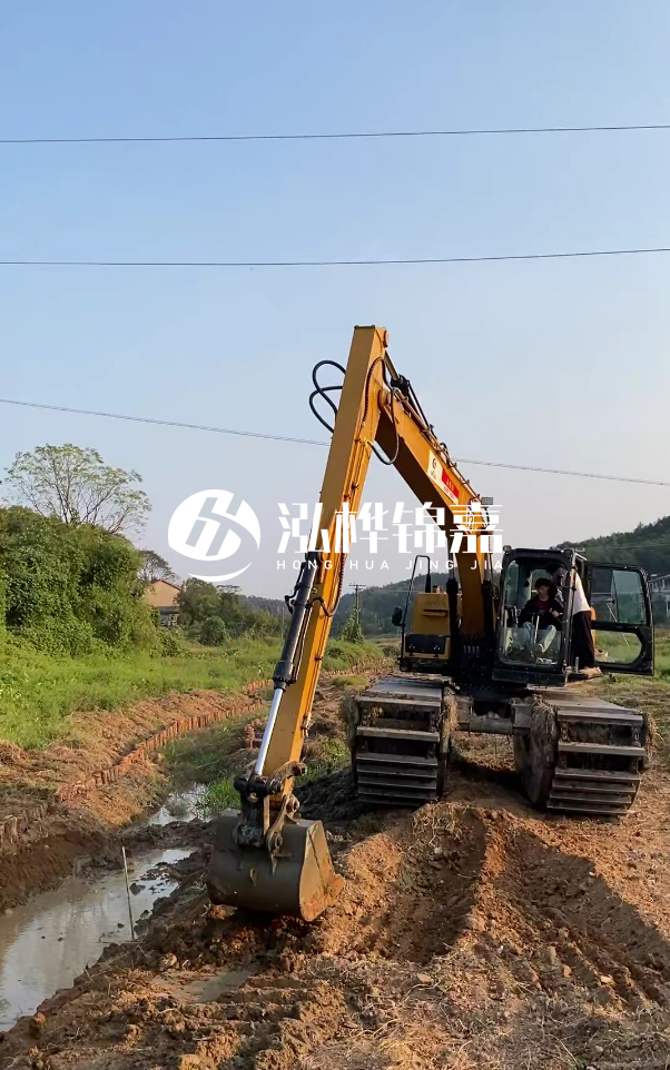 棗莊河道清淤專(zhuān)業(yè)施工-水挖機(jī)清淤能清理多深的淤泥？